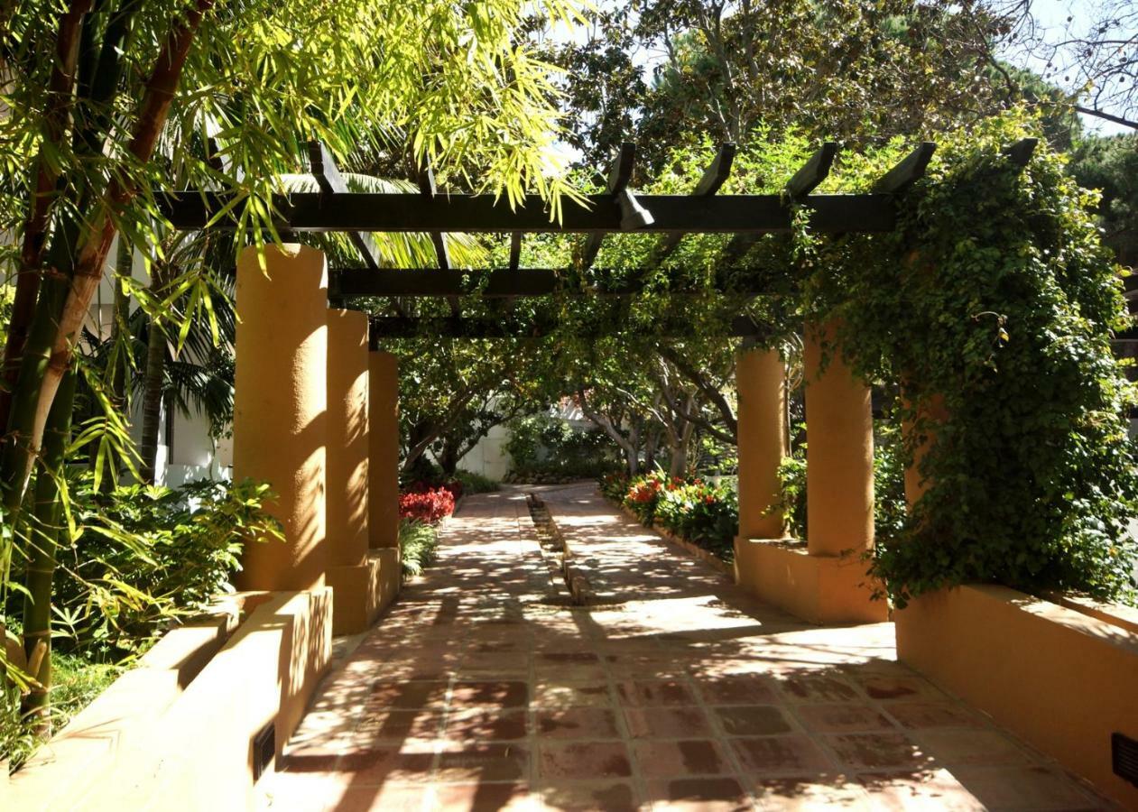 Jardines De Las Golondrinas Marbella With Sea Views Exterior photo